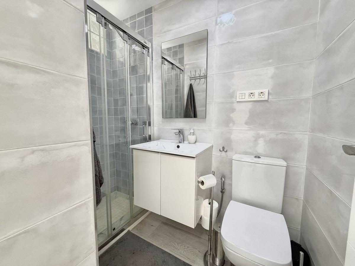 Ático en venta en Fuengirola centro, 3 dormitorios, terraza sur y vistas al mar – Costa del Sol — Foto 14