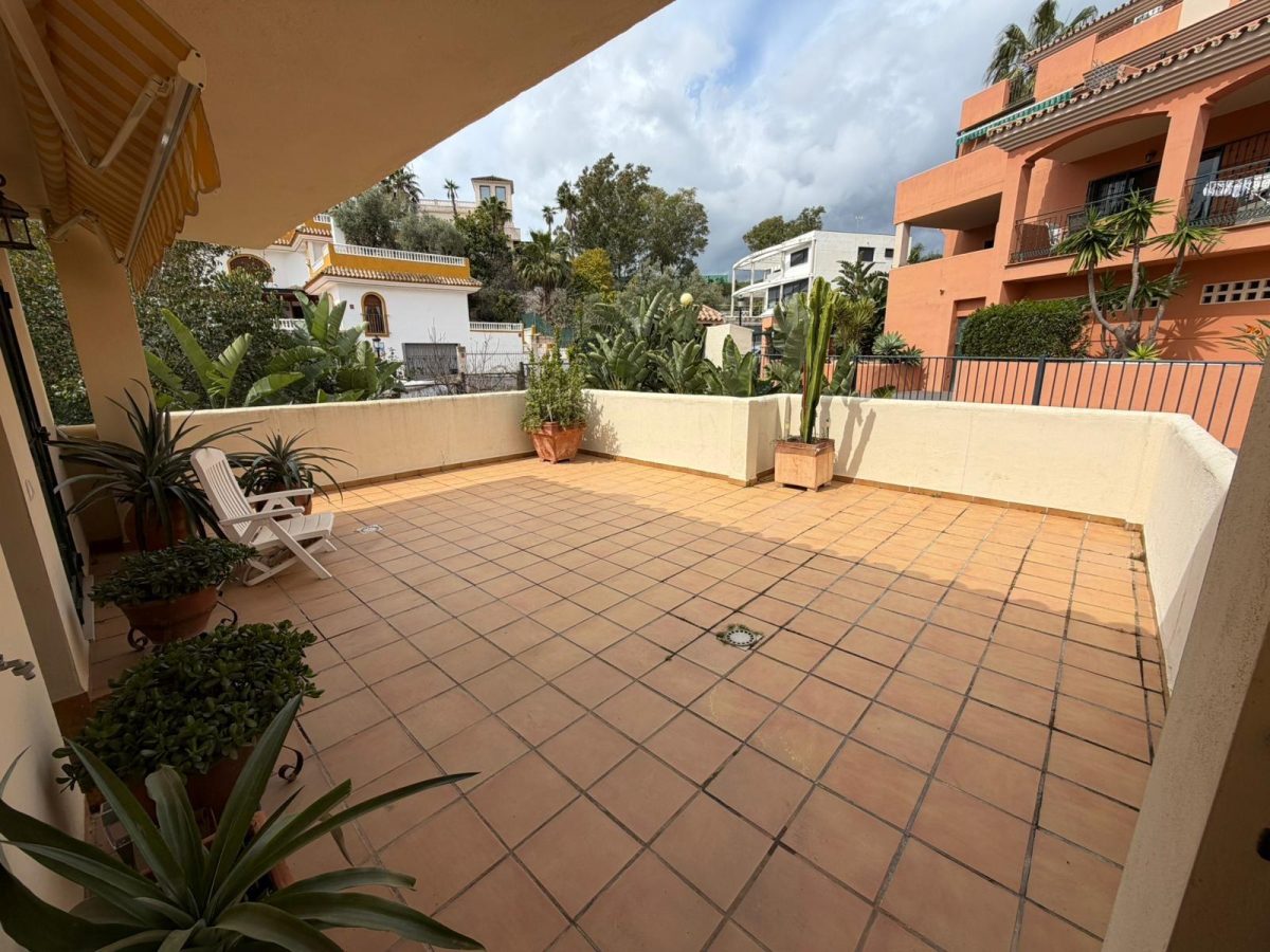 Dúplex en Elviria con Vistas al Mar | Terraza, Garaje y Mucha Luz | Costa del Sol — Foto 14
