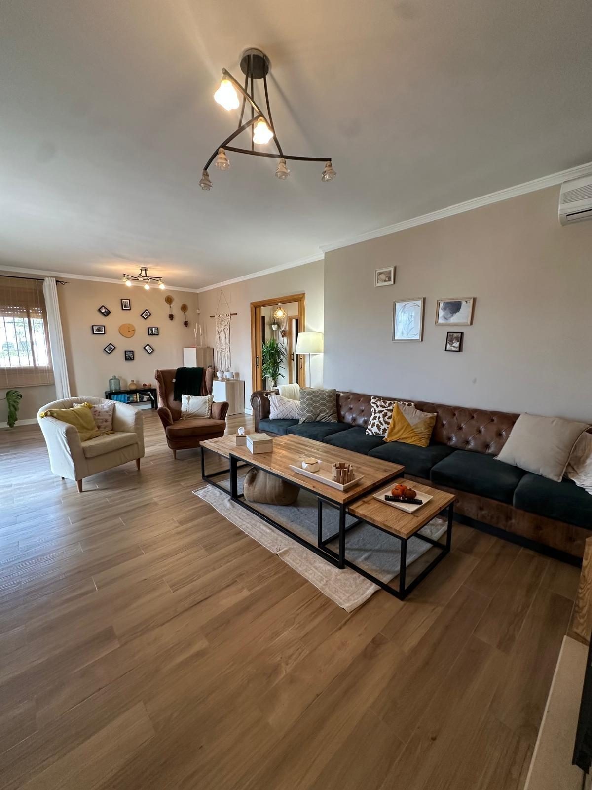 Espectacular villa a la venta – ¡Ideal para familias! — Foto 16