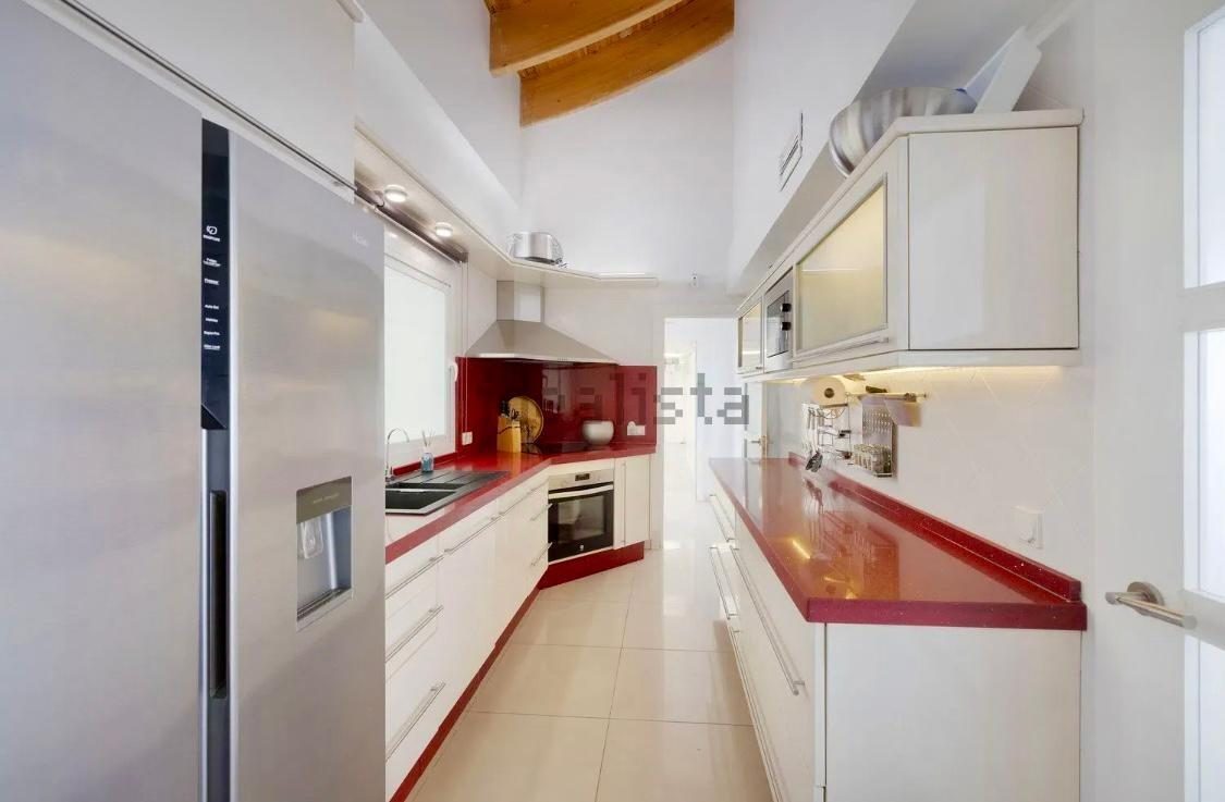 Villa de lujo en la Costa del Sol con piscina infinity interior y vistas al mar en Benalmádena — Foto 21