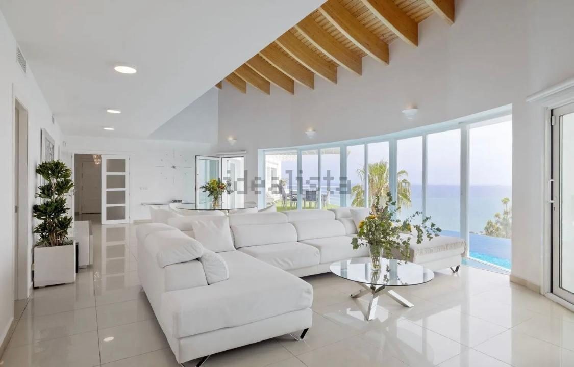 Villa de lujo en la Costa del Sol con piscina infinity interior y vistas al mar en Benalmádena — Foto 29
