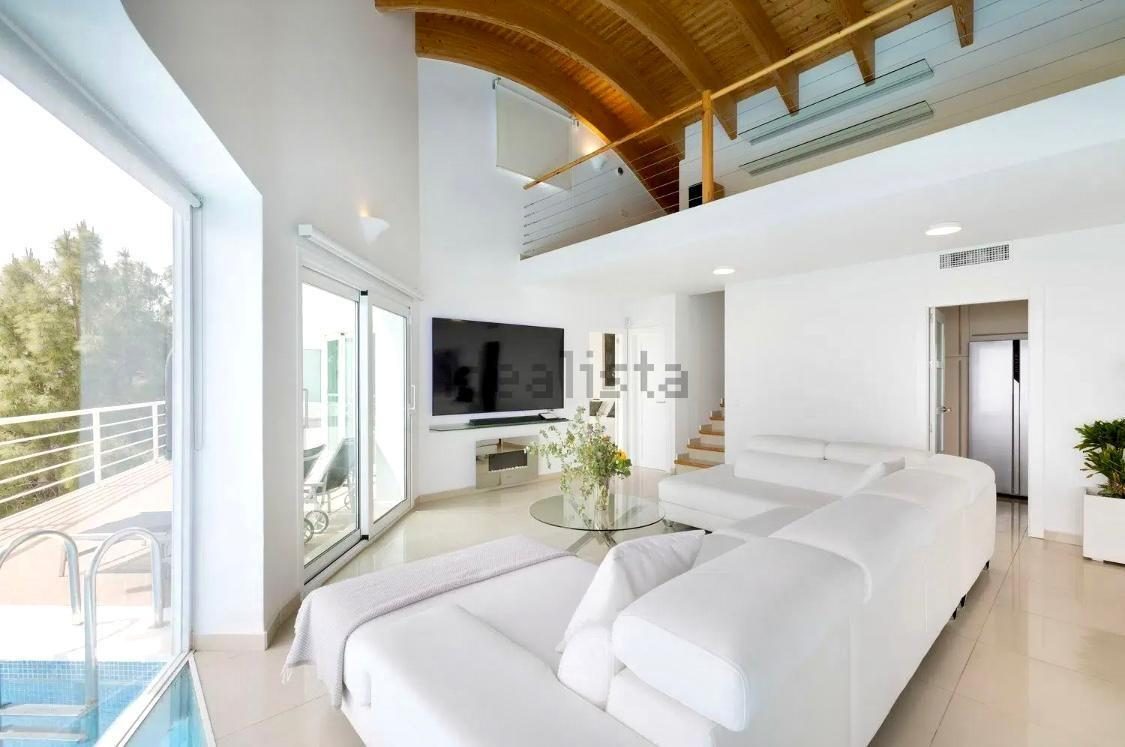 Villa de lujo en la Costa del Sol con piscina infinity interior y vistas al mar en Benalmádena — Foto 25