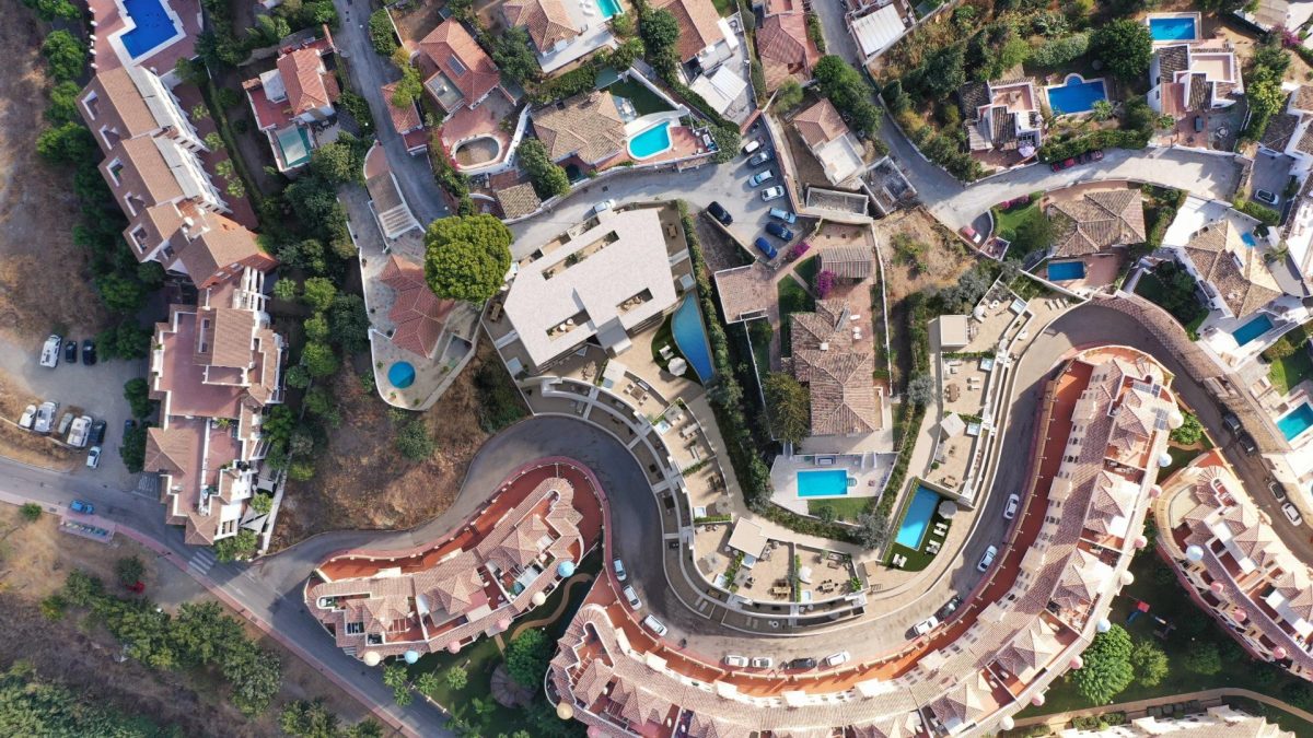 Nueva Promoción en Fuengirola Torreblanca – Pisos de Lujo con Piscina, Gimnasio y Vistas al Mar — Foto 15