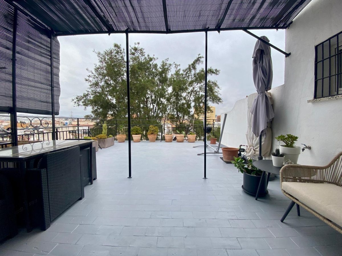 Ático luminoso con gran terraza en Fuengirola 5ª Planta sin ascensor — Foto 3