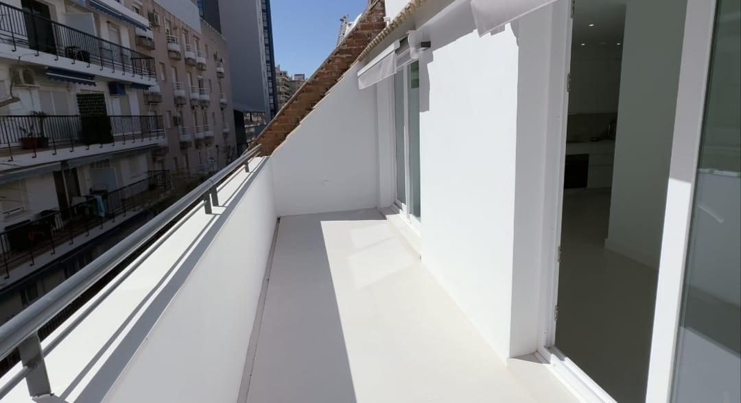 ÁTICO ESPECTACULAR A ESTRENAR EN LOS BOLICHES, FUENGIROLA – SEGUNDA LÍNEA DE PLAYA — Foto 1