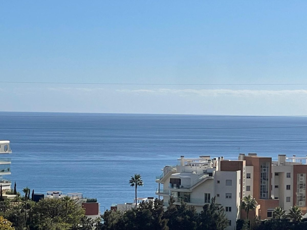 Vivienda Lista para Entrar en Entorno Exclusivo — Foto 2