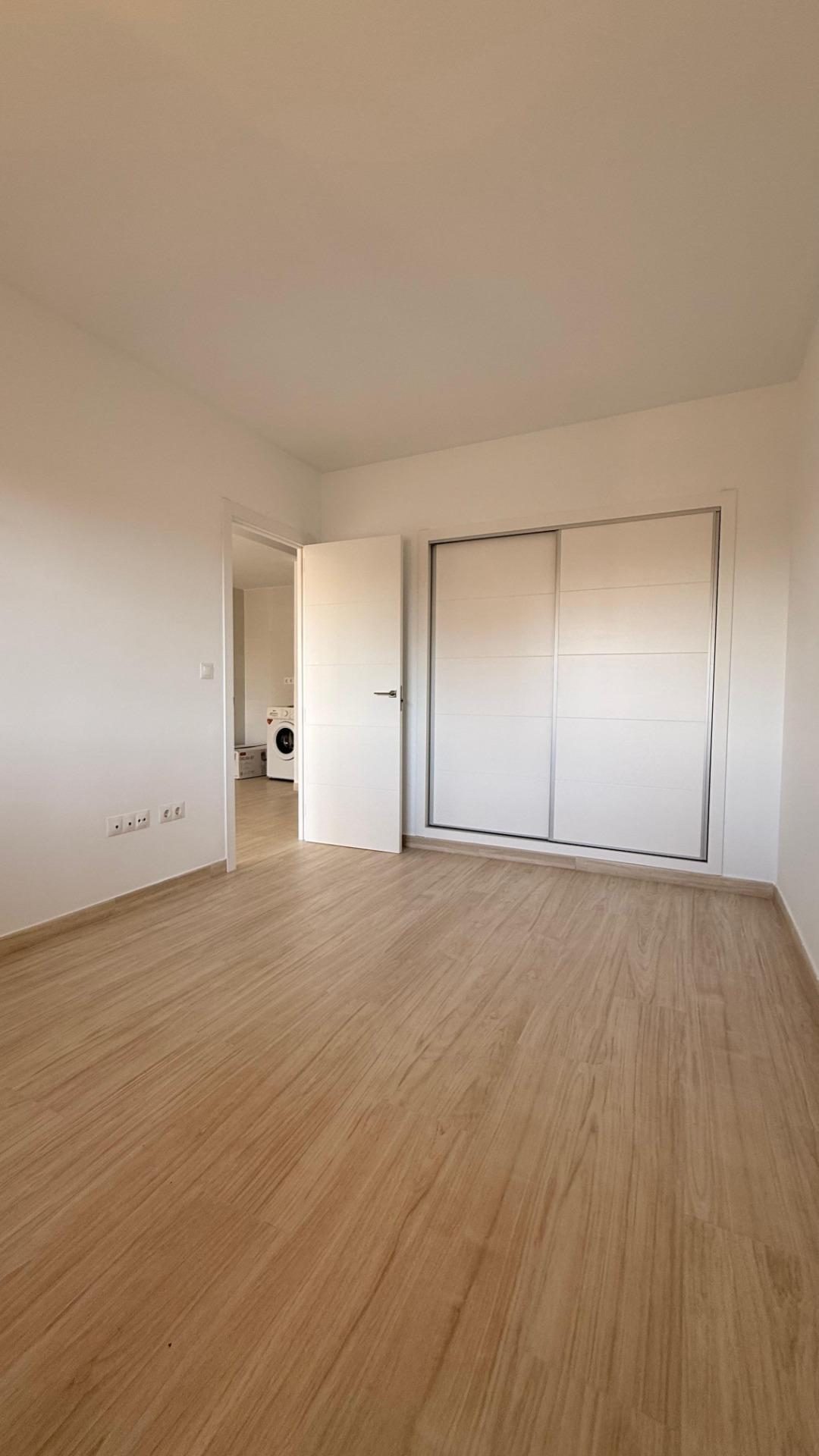 ¡Vive el Sueño Junto al Mar en Fuengirola! Apartamento de Ensueño en el Paseo Marítimo — Foto 13