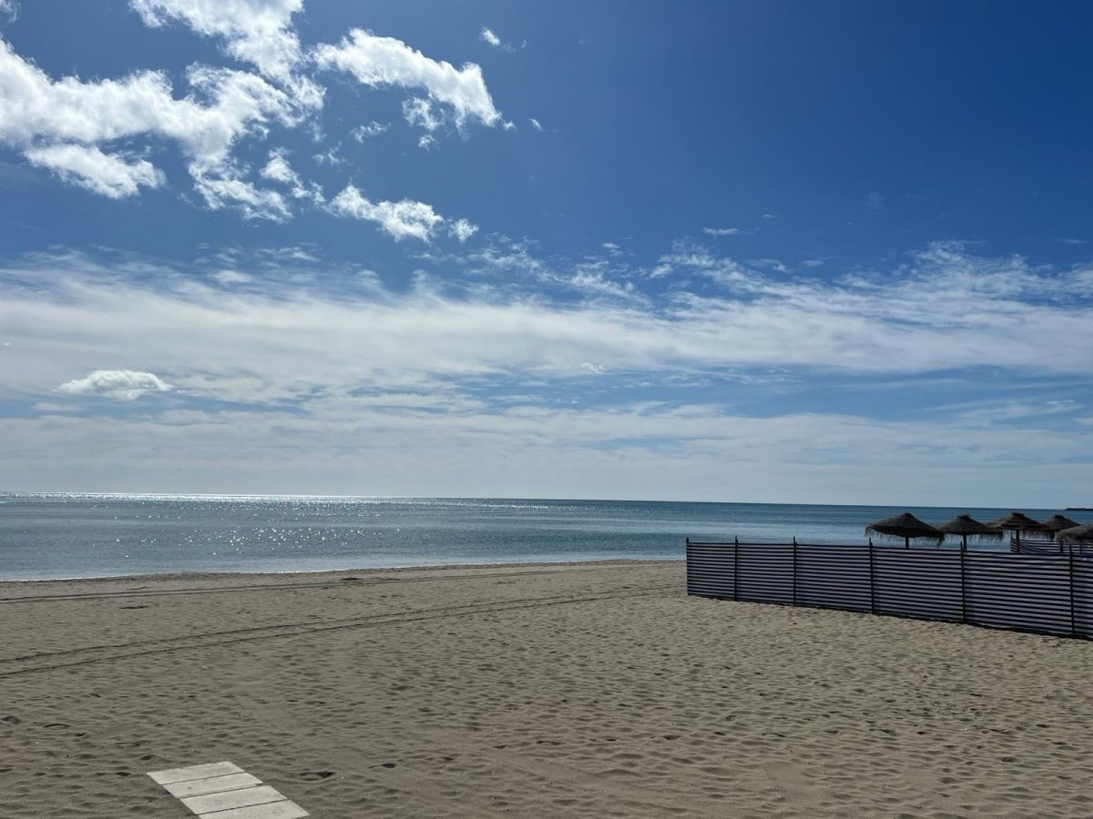 ¡Vive el Sueño Junto al Mar en Fuengirola! Apartamento de Ensueño en el Paseo Marítimo — Foto 29