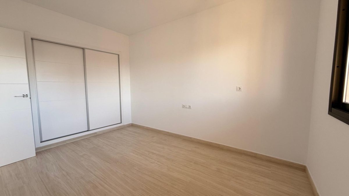 ¡Vive el Sueño Junto al Mar en Fuengirola! Apartamento de Ensueño en el Paseo Marítimo — Foto 16