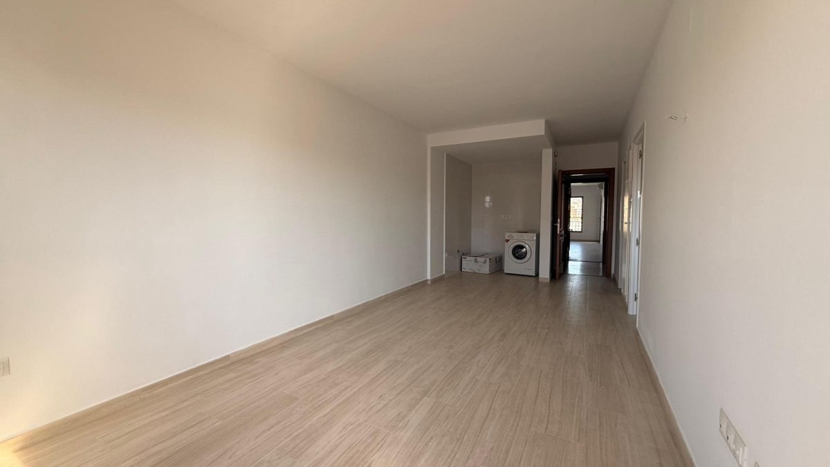¡Vive el Sueño Junto al Mar en Fuengirola! Apartamento de Ensueño en el Paseo Marítimo — Foto 4