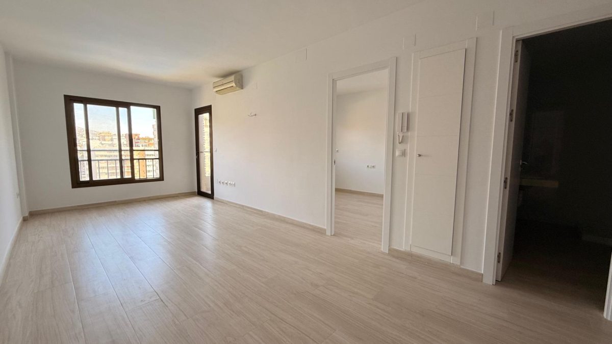 ¡Vive el Sueño Junto al Mar en Fuengirola! Apartamento de Ensueño en el Paseo Marítimo — Foto 19