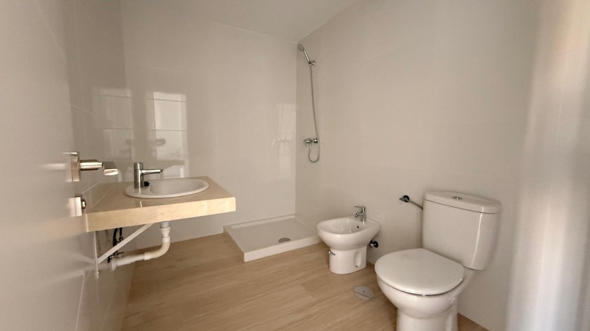 ¡Vive el Sueño Junto al Mar en Fuengirola! Apartamento de Ensueño en el Paseo Marítimo — Foto 20