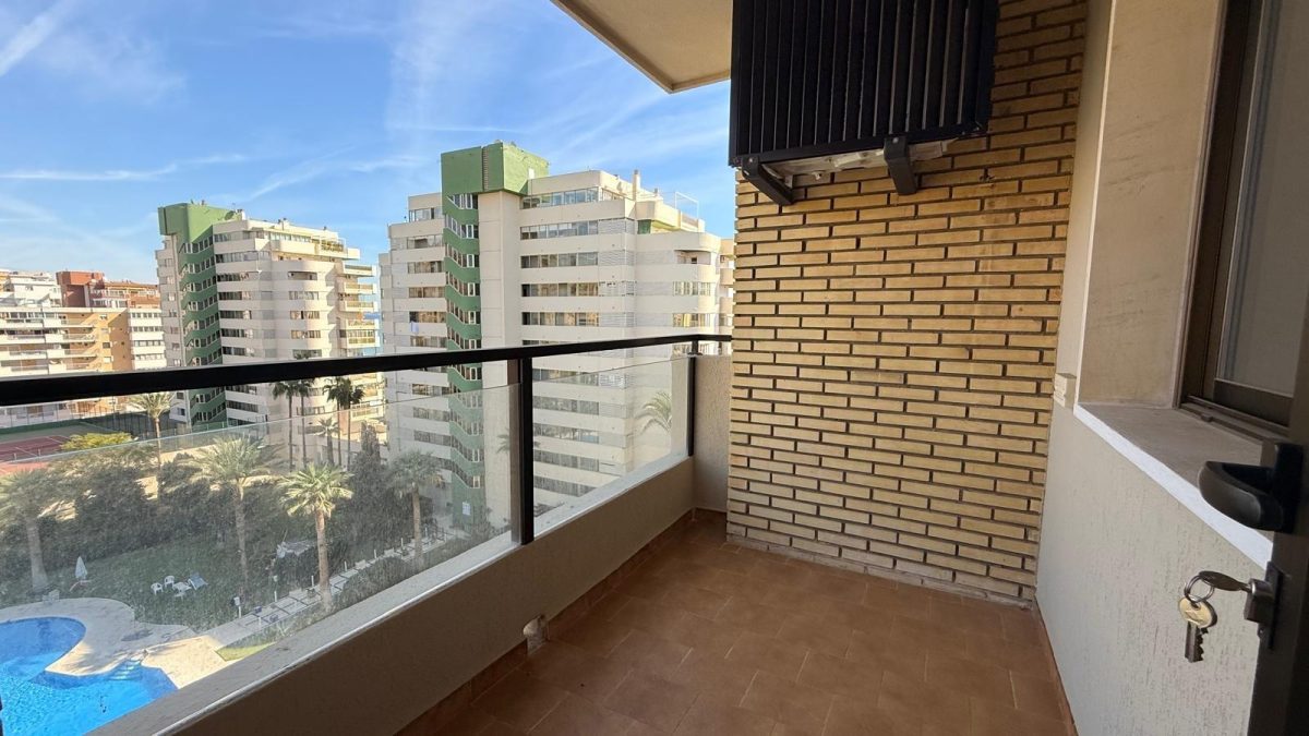 ¡Vive el Sueño Junto al Mar en Fuengirola! Apartamento de Ensueño en el Paseo Marítimo — Foto 27