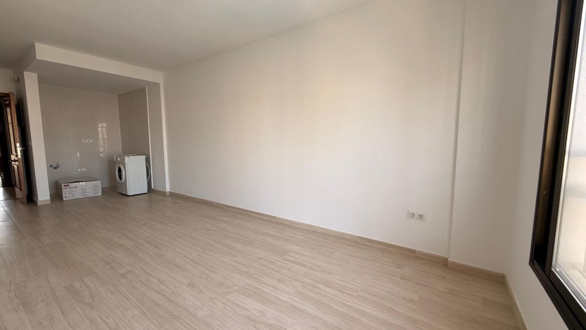 ¡Vive el Sueño Junto al Mar en Fuengirola! Apartamento de Ensueño en el Paseo Marítimo — Foto 12