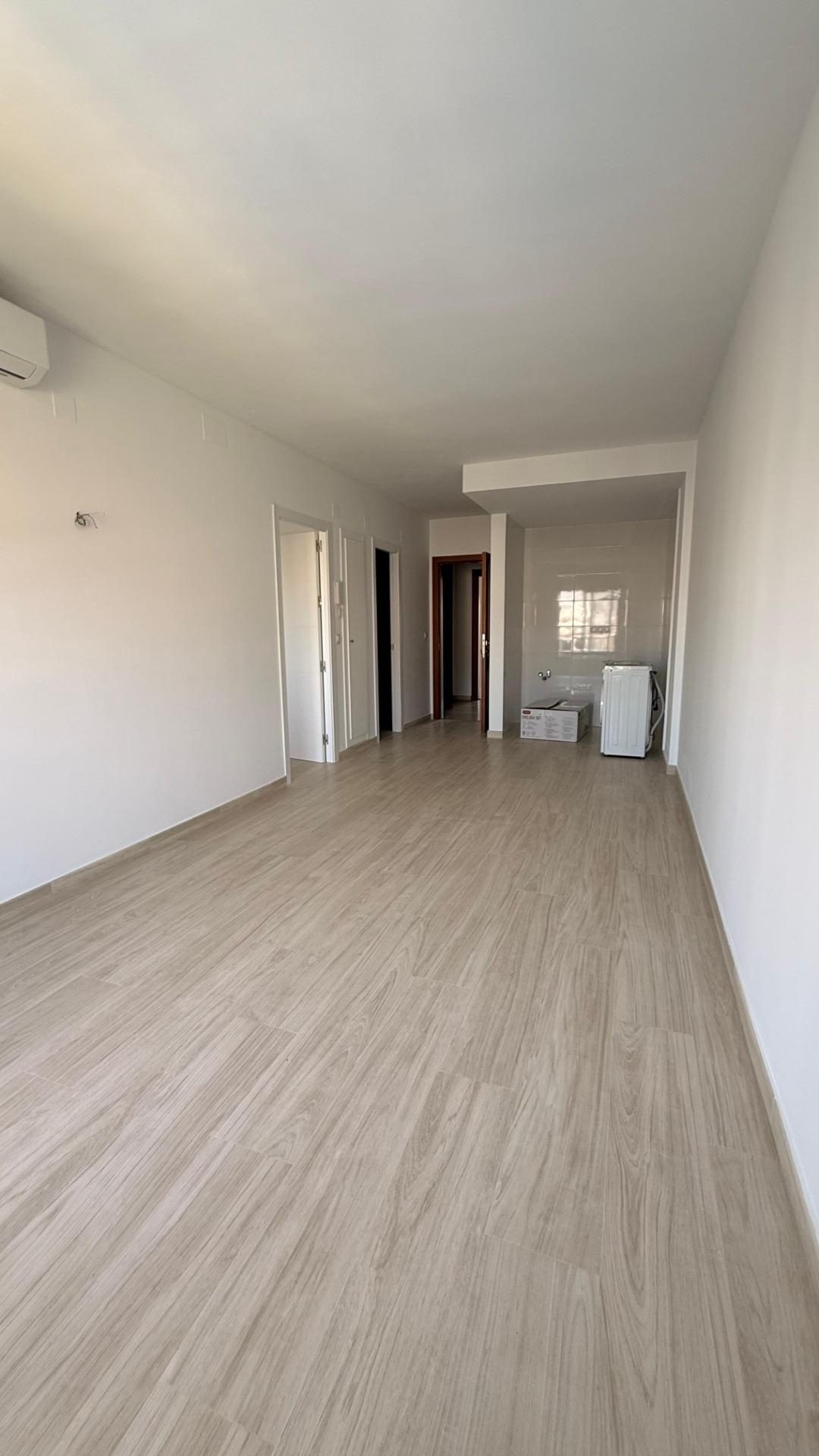 ¡Vive el Sueño Junto al Mar en Fuengirola! Apartamento de Ensueño en el Paseo Marítimo — Foto 11