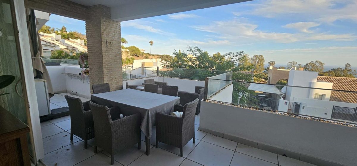 Villa moderna con vistas panorámicas en Torremuelle — Foto 2