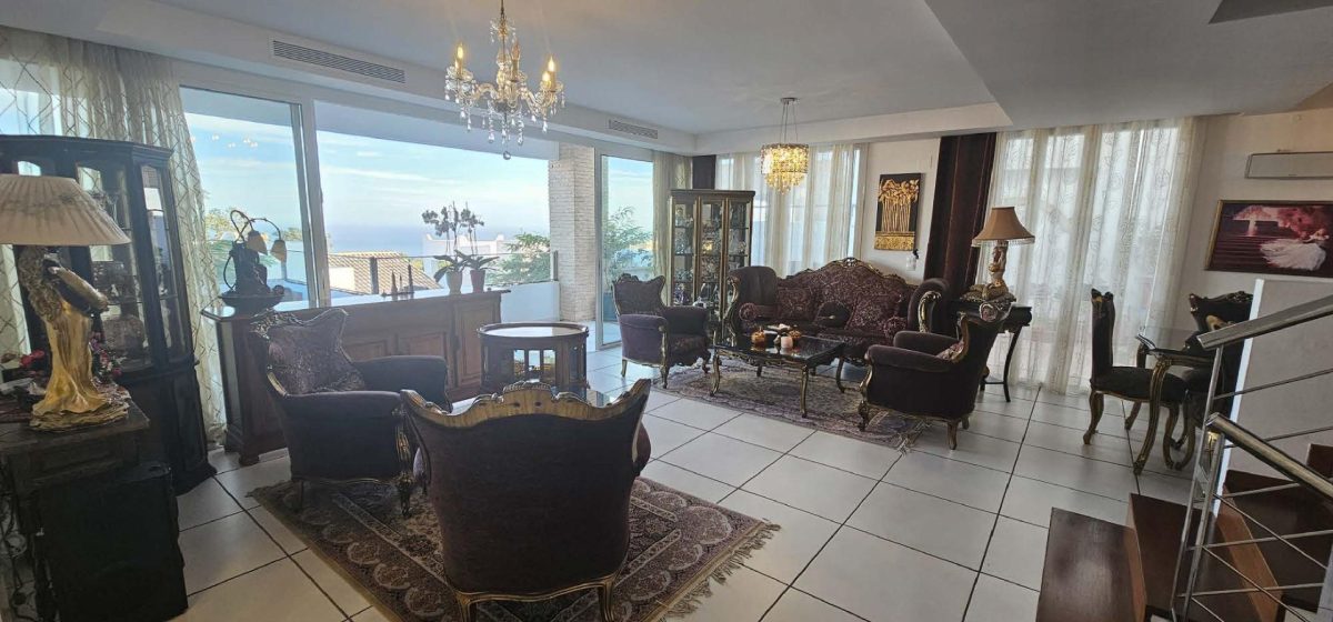 Villa moderna con vistas panorámicas en Torremuelle — Foto 5