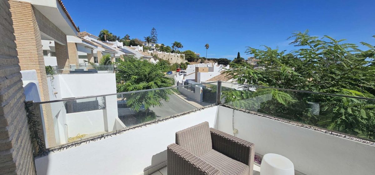 Villa moderna con vistas panorámicas en Torremuelle — Foto 25
