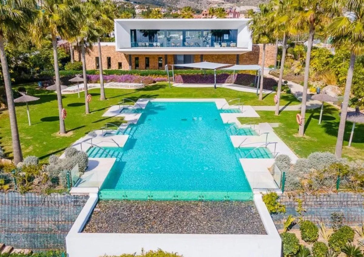 Villa moderna con vistas panorámicas en Torremuelle — Foto 17