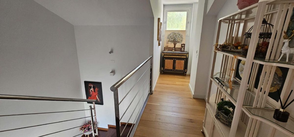 Villa moderna con vistas panorámicas en Torremuelle — Foto 20