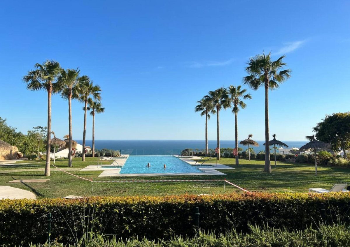Villa moderna con vistas panorámicas en Torremuelle — Foto 18