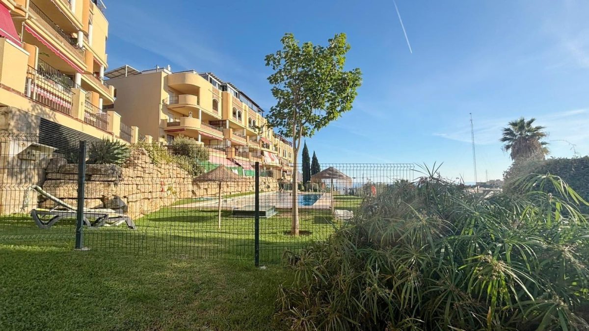 Vive el Sueño Mediterráneo: Sol, Golf y Mar en Riviera del Sol (Mijas) — Foto 1