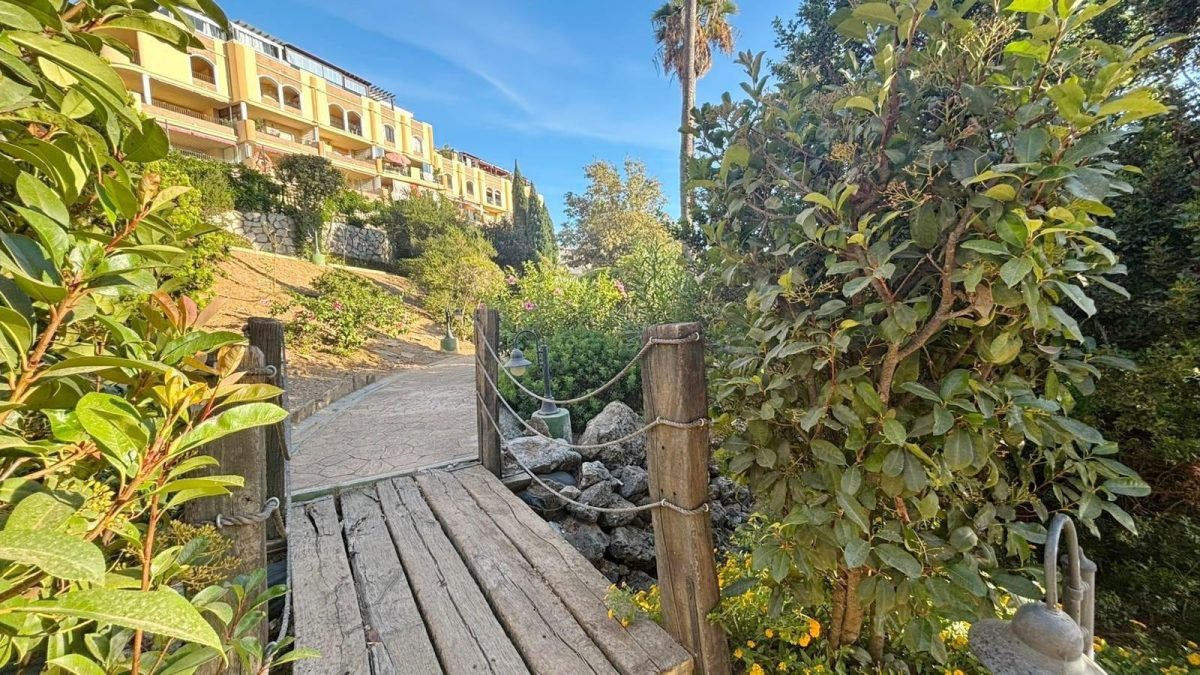 Vive el Sueño Mediterráneo: Sol, Golf y Mar en Riviera del Sol (Mijas) — Foto 7