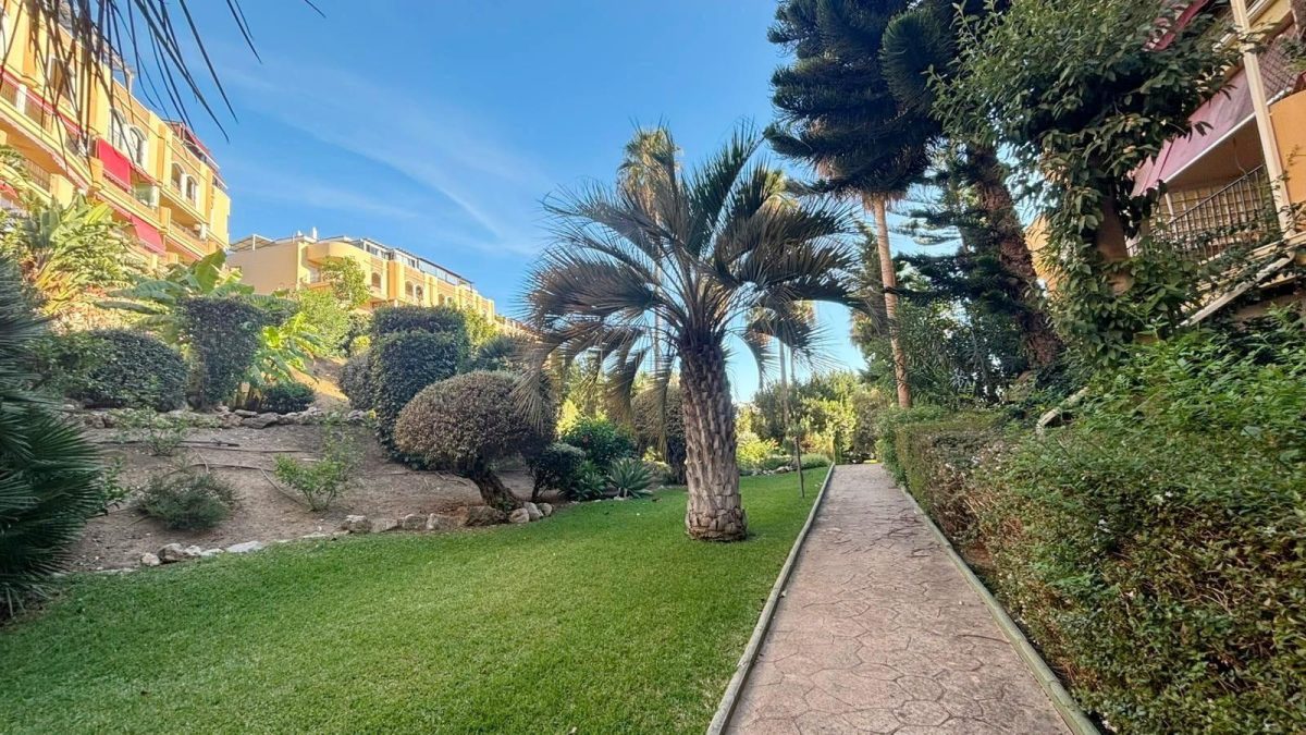 Vive el Sueño Mediterráneo: Sol, Golf y Mar en Riviera del Sol (Mijas) — Foto 2