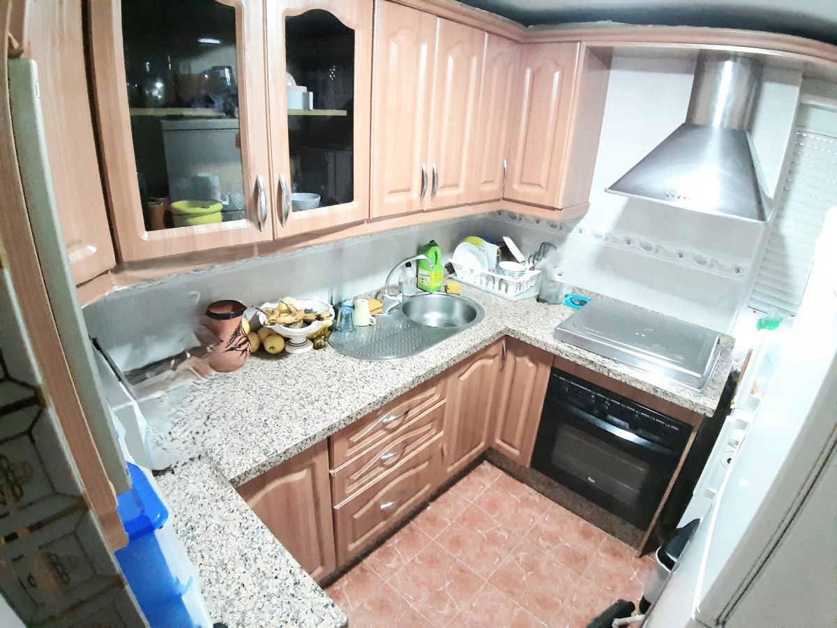 VIVIENDA INTERIOR EN SEGUNDA PLANTA SIN ASCENSOR EN PLENO CENTRO DE FUENGIROLA — Foto 8