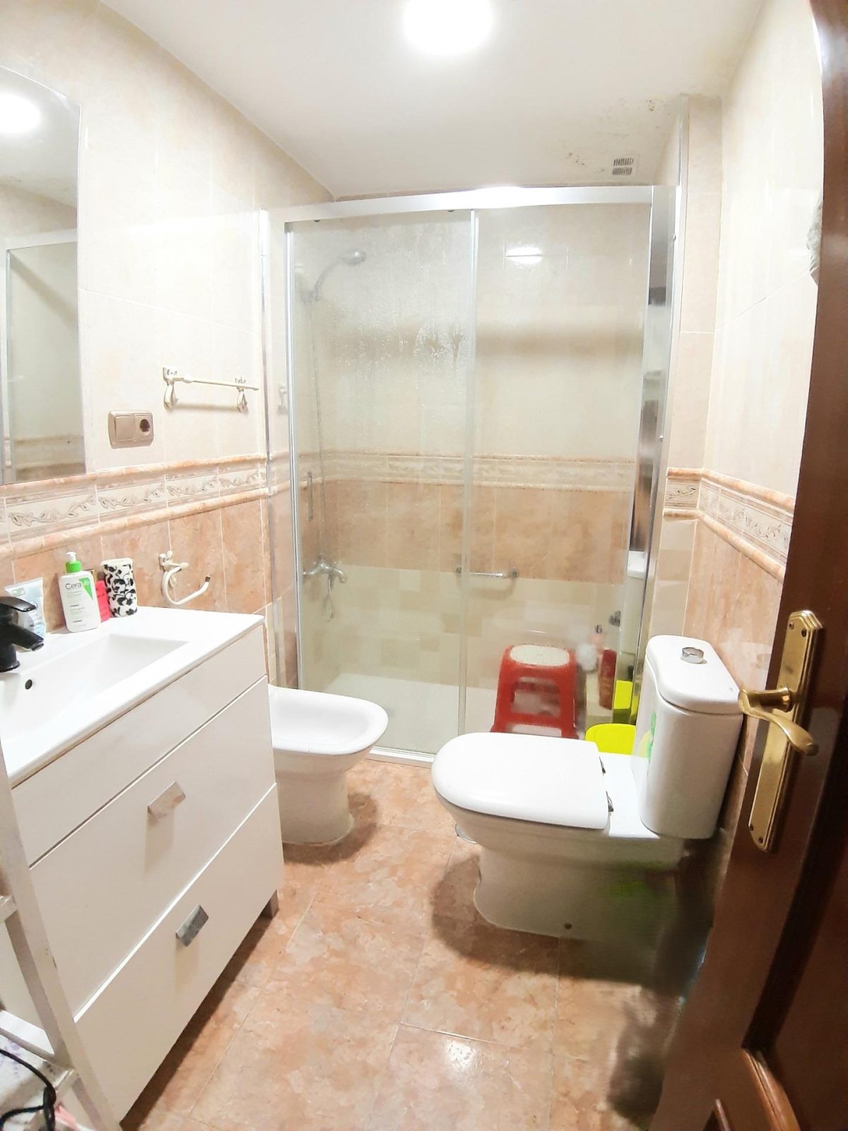 VIVIENDA INTERIOR EN SEGUNDA PLANTA SIN ASCENSOR EN PLENO CENTRO DE FUENGIROLA — Foto 19