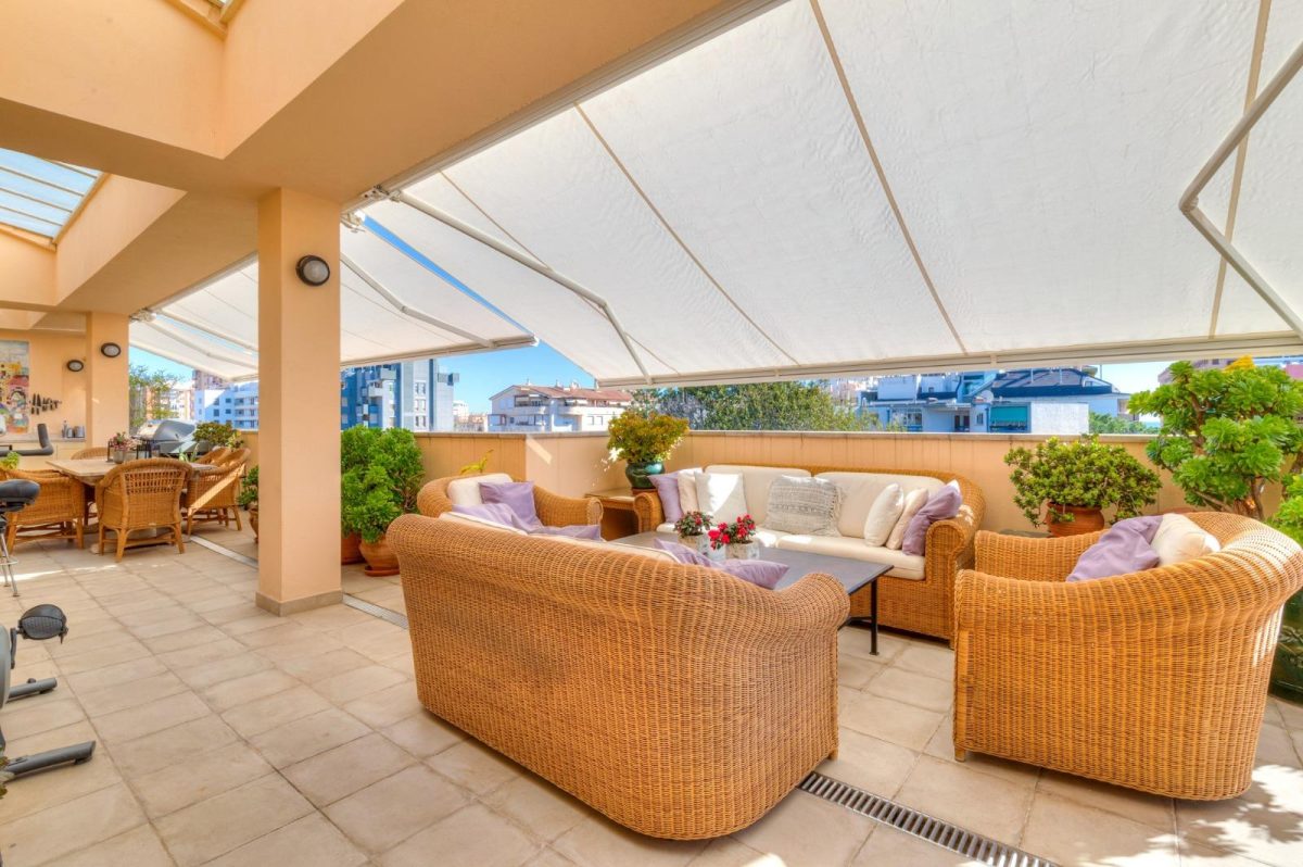 Ático de lujo en el corazón de Fuengirola con espectacular terraza — Foto 5