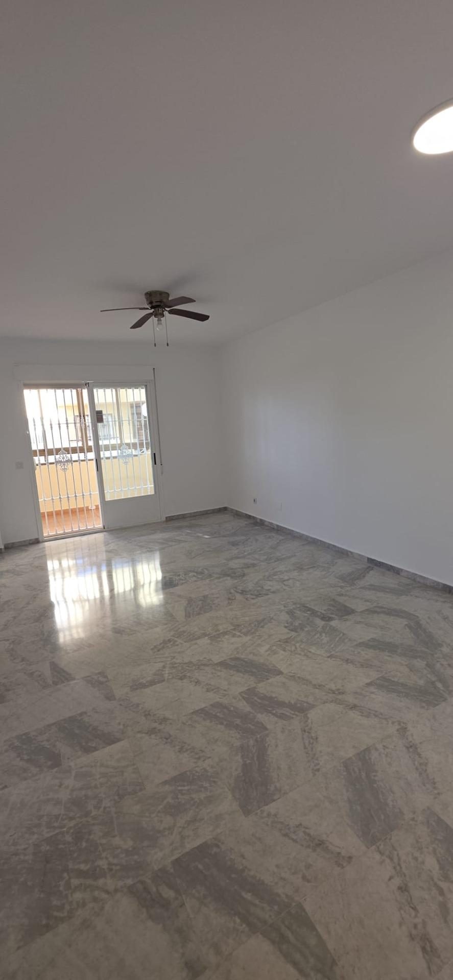 Descubre tu nuevo hogar en Las Lagunas de Mijas: comodidad, ubicación y calidad de vida en un solo lugar. — Foto 19