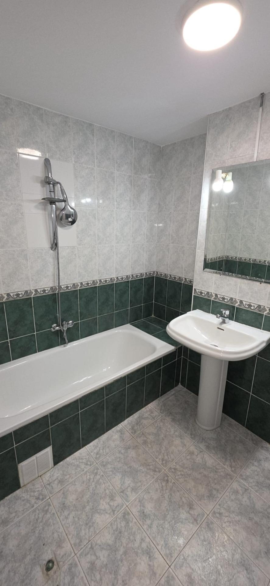 Descubre tu nuevo hogar en Las Lagunas de Mijas: comodidad, ubicación y calidad de vida en un solo lugar. — Foto 16