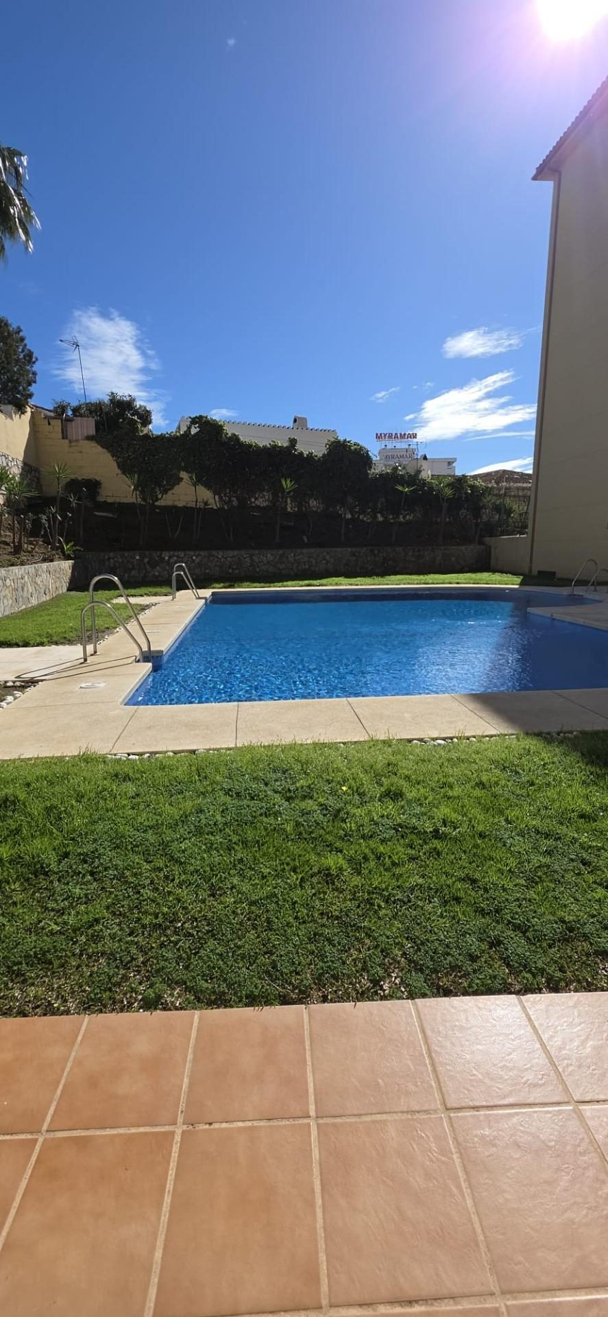 Descubre tu nuevo hogar en Las Lagunas de Mijas: comodidad, ubicación y calidad de vida en un solo lugar. — Foto 1