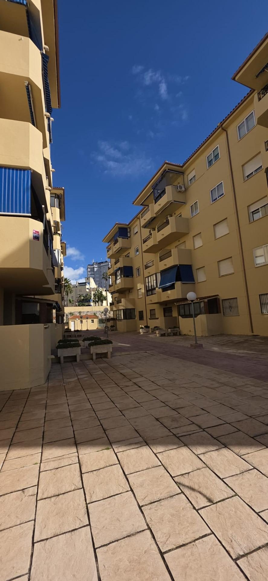 Descubre tu nuevo hogar en Las Lagunas de Mijas: comodidad, ubicación y calidad de vida en un solo lugar. — Foto 3