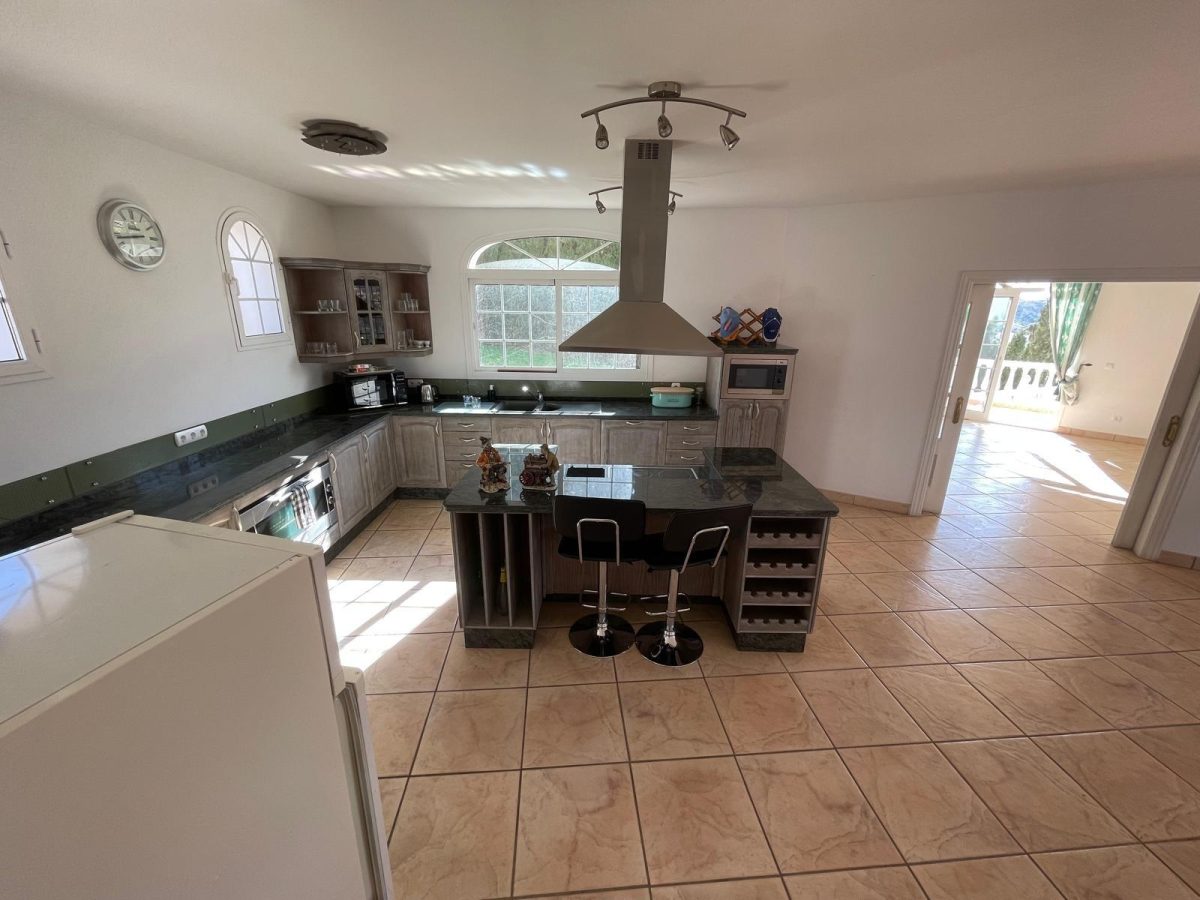 Exclusiva villa en Mijas Golf con vistas a la montaña y piscina privada — Foto 17