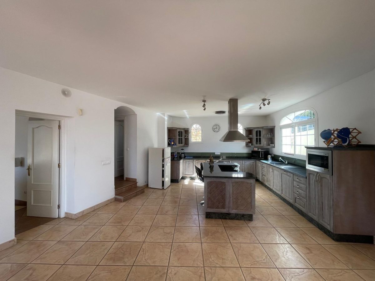 Exclusiva villa en Mijas Golf con vistas a la montaña y piscina privada — Foto 18