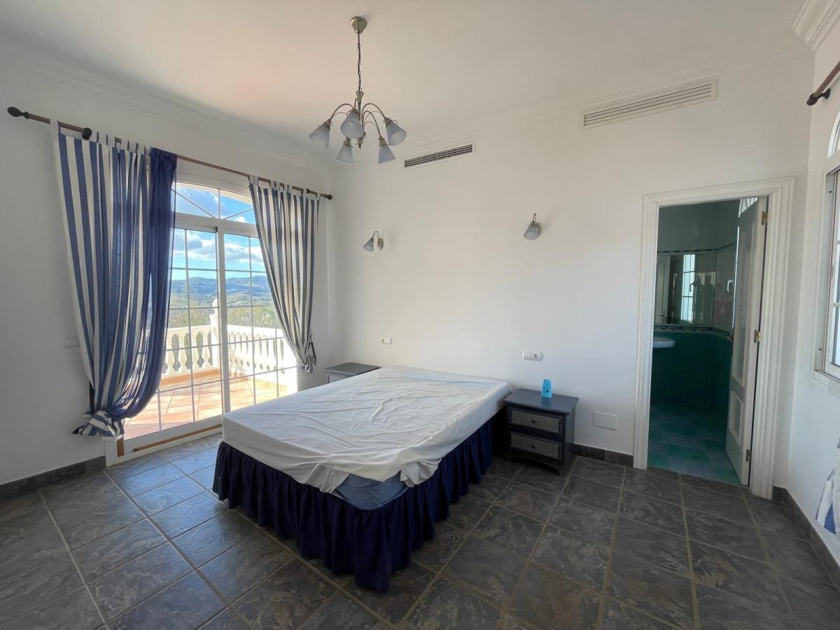 Exclusiva villa en Mijas Golf con vistas a la montaña y piscina privada — Foto 28