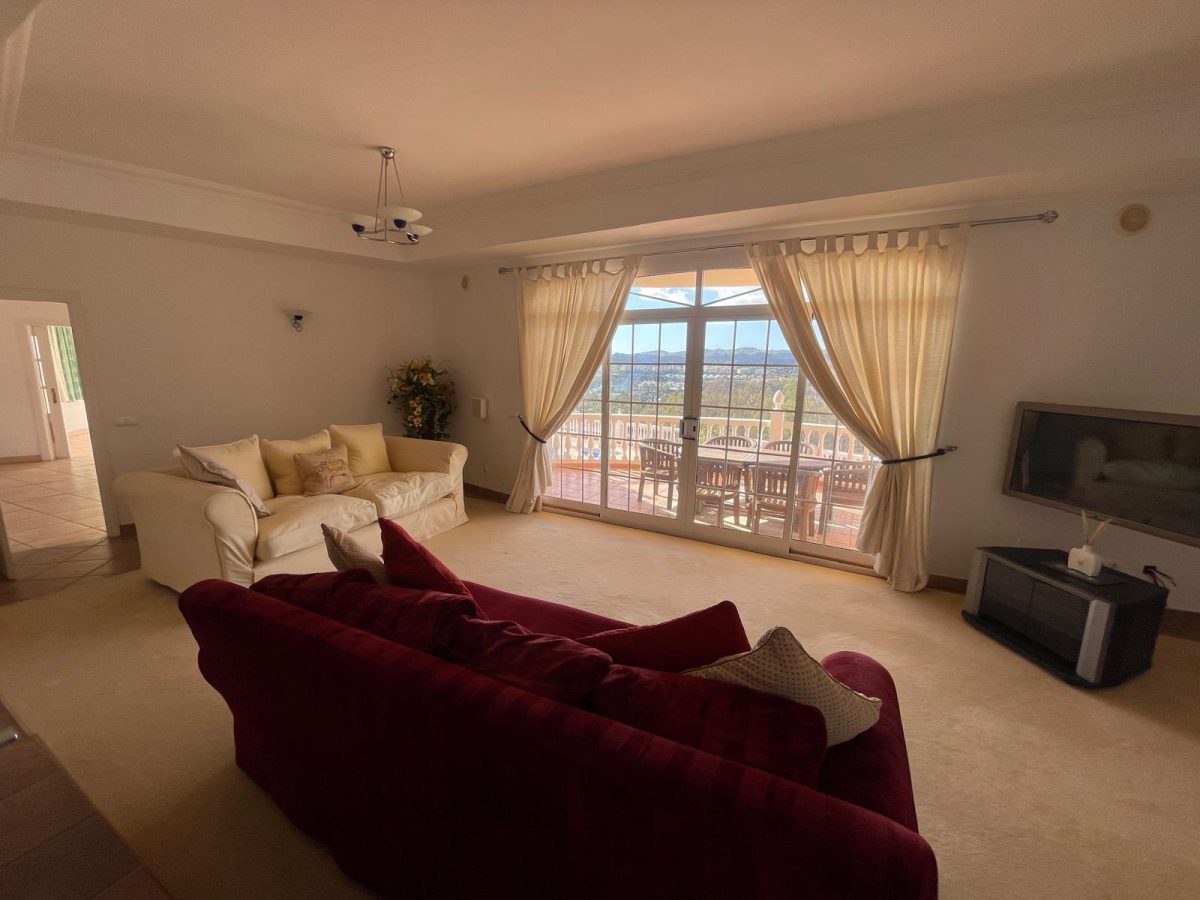 Exclusiva villa en Mijas Golf con vistas a la montaña y piscina privada — Foto 10