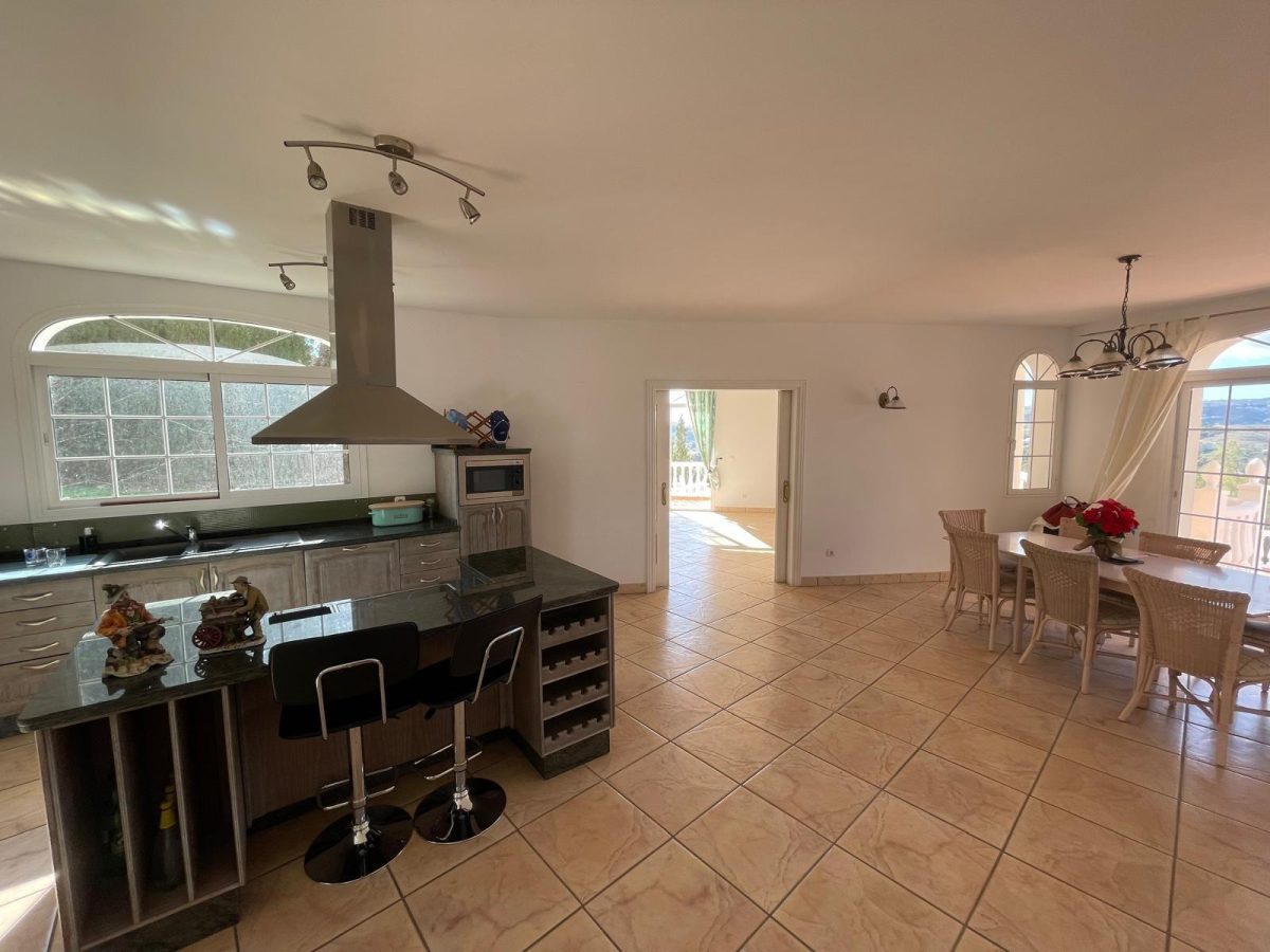 Exclusiva villa en Mijas Golf con vistas a la montaña y piscina privada — Foto 13