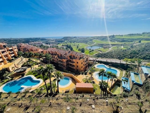 Exclusivo piso con vistas al mar y al golf en Calanova Golf — Foto 1