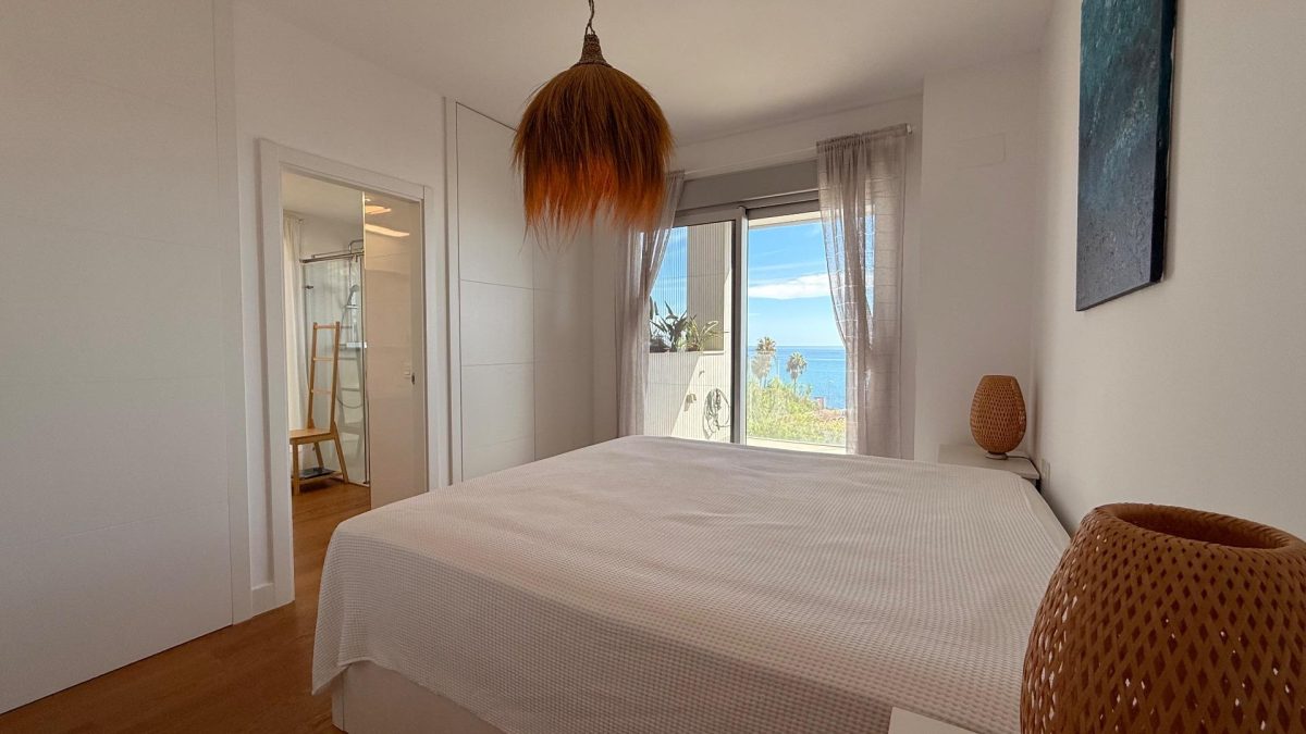Apartamento con terraza y espectaculares vistas al mar en Mijas Costa — Foto 30