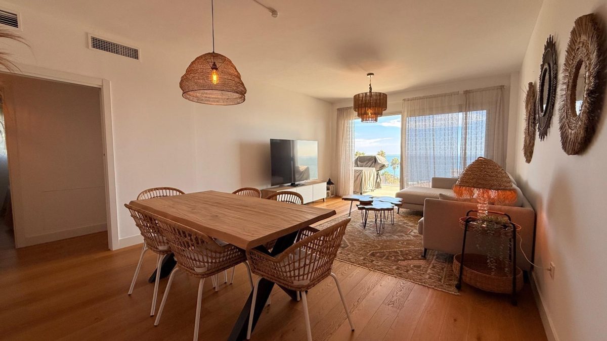 Apartamento con terraza y espectaculares vistas al mar en Mijas Costa — Foto 3