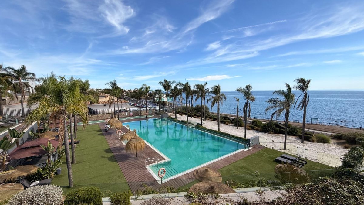 Apartamento con terraza y espectaculares vistas al mar en Mijas Costa — Foto 7