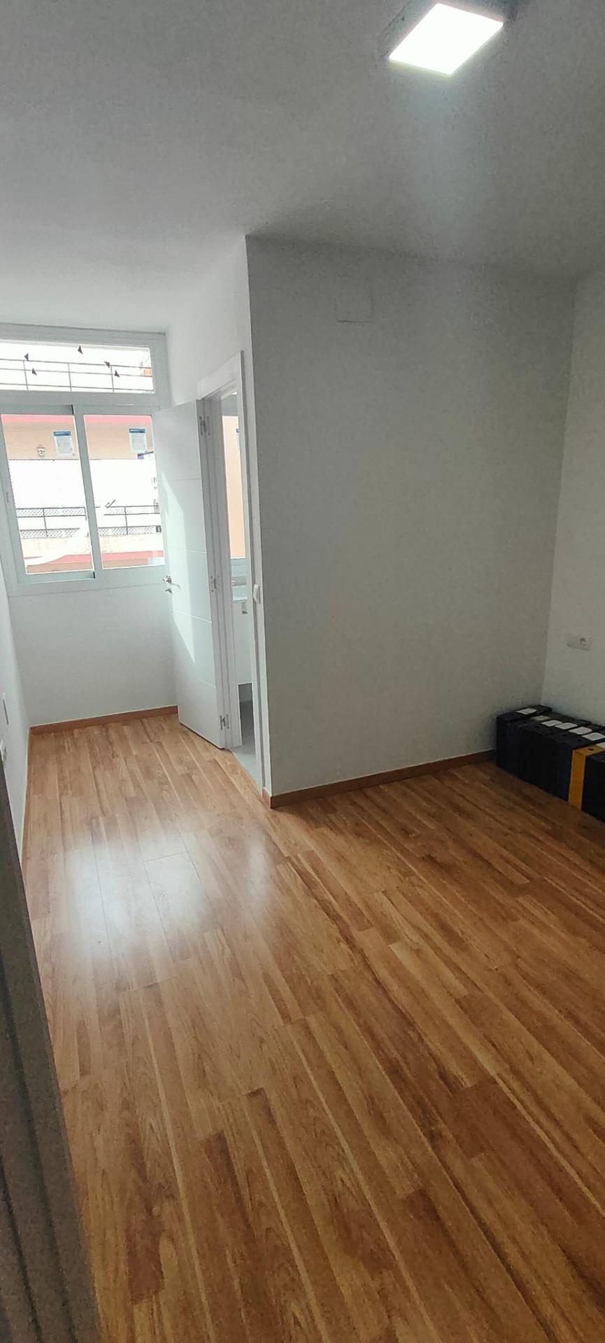 PISO REFORMADO EN EL CENTRO DE FUENGIROLA – A 300 M DE LA PLAYA — Foto 22