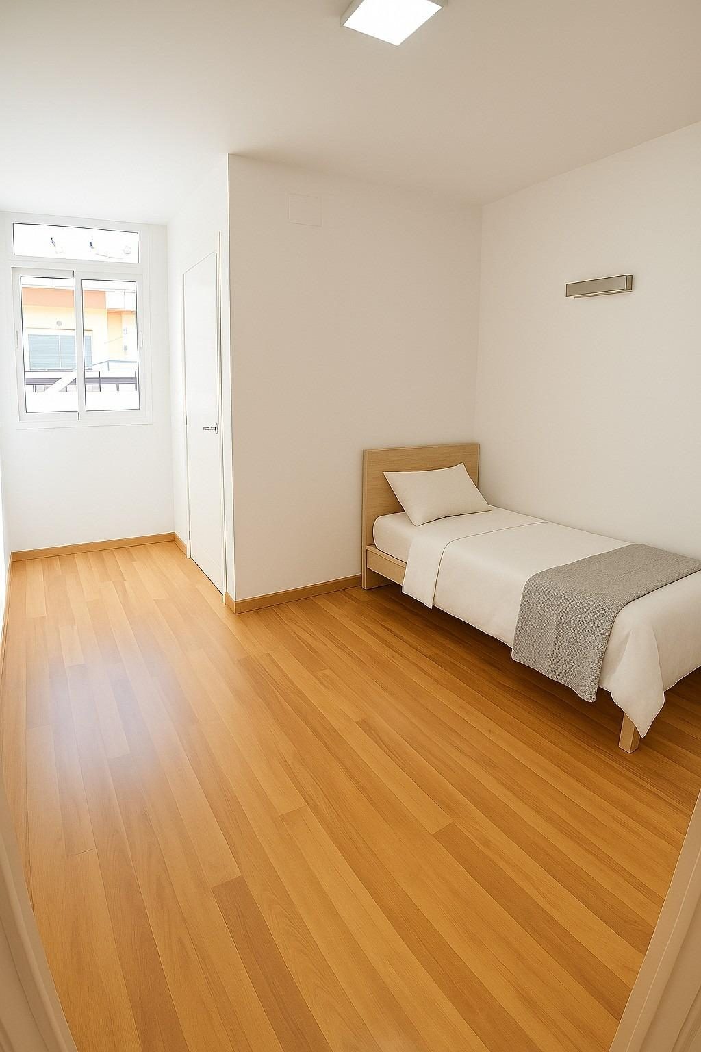 PISO REFORMADO EN EL CENTRO DE FUENGIROLA – A 300 M DE LA PLAYA — Foto 24