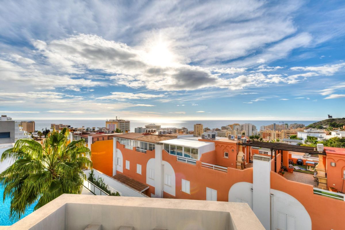 Exclusiva casa adosada en esquina en Torreblanca — Foto 23
