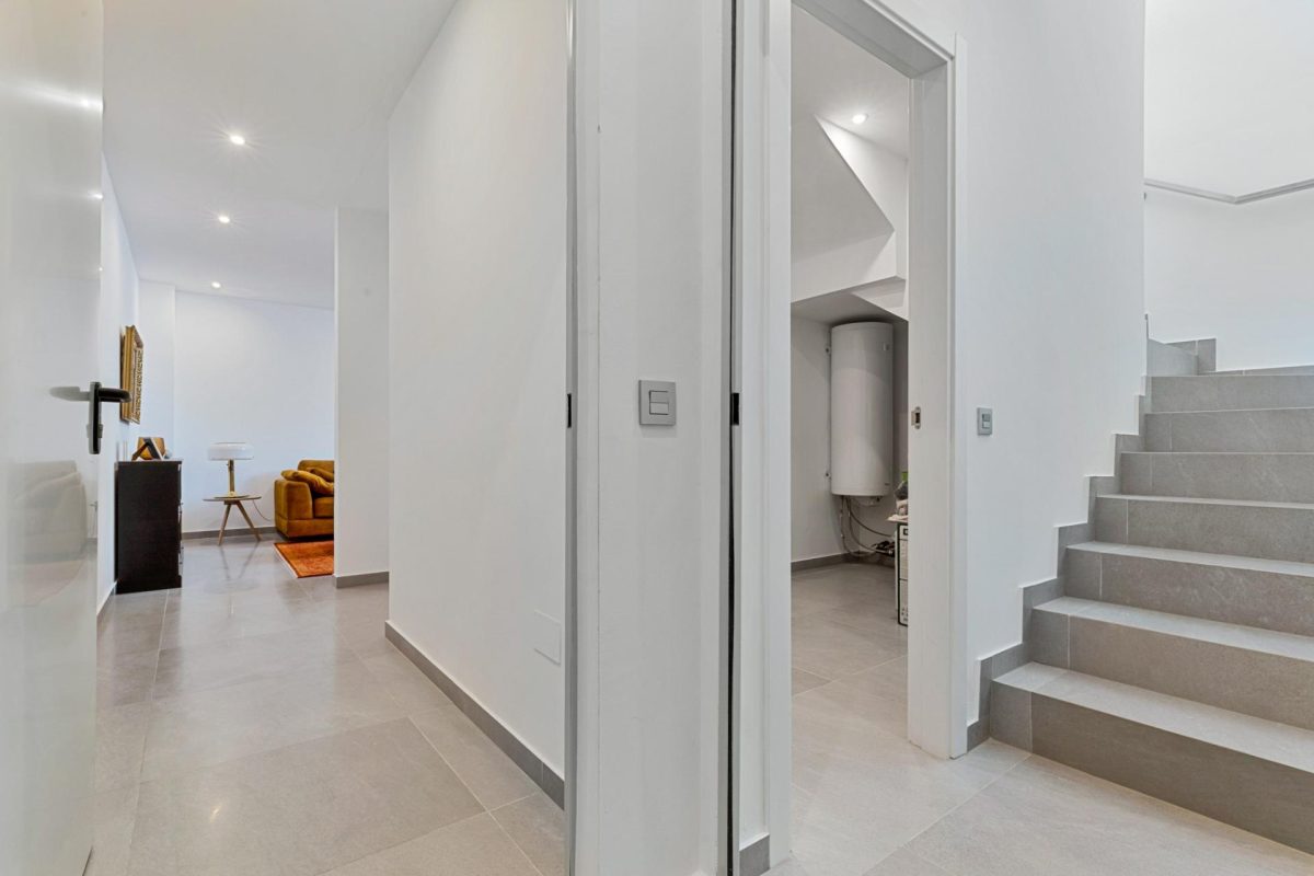 Exclusiva casa adosada en esquina en Torreblanca — Foto 29