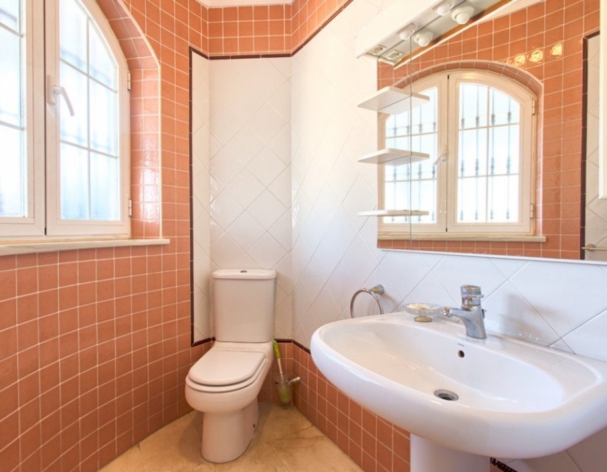 Villa de lujo en Torrequebrada, Benalmadena Costa en venta. 4 dormitorios, 3 baños. — Foto 22