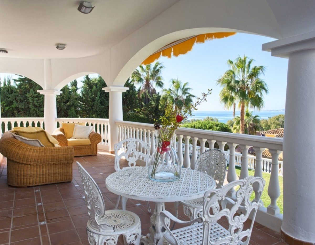 Villa de lujo en Torrequebrada, Benalmadena Costa en venta. 4 dormitorios, 3 baños. — Foto 2